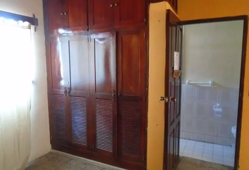 Cardenas Hostal