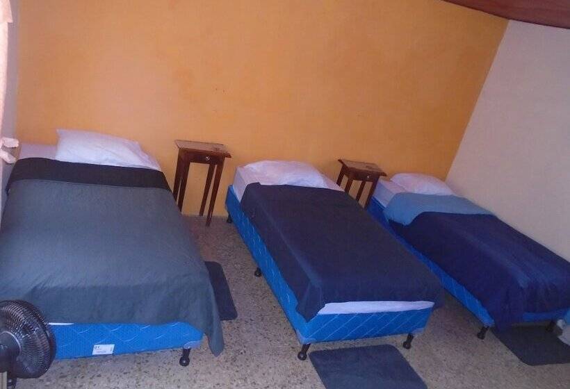 Cardenas Hostal