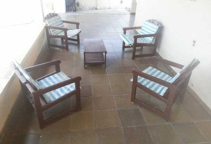 Casa Grande Das Dunas Hostel