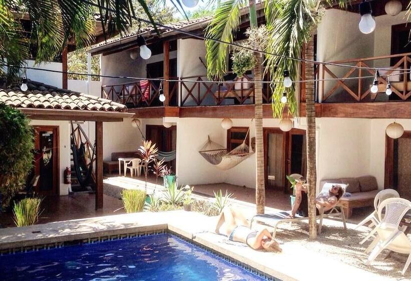 فندق Chocolate Hostel