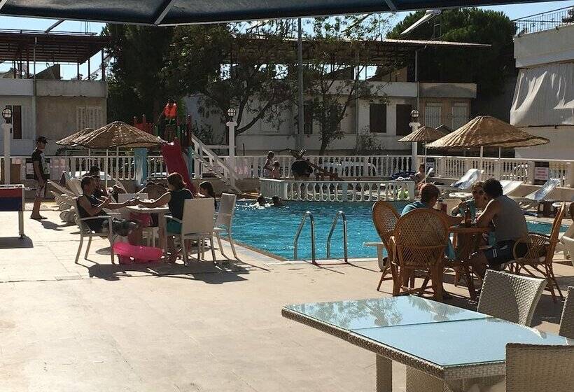 בית מלון כפרי Didyma Apollon