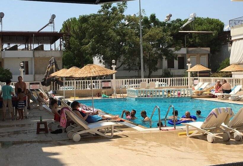 בית מלון כפרי Didyma Apollon