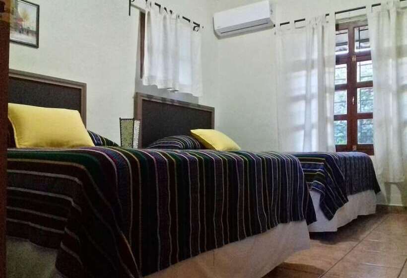 هتل El Pueblito De Don Luis