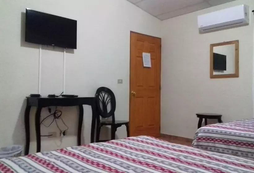 Hotelli El Pueblito De Don Luis