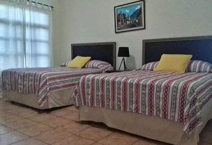 Hotelli El Pueblito De Don Luis