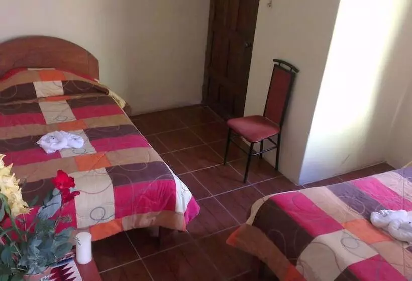 ホテル Hospedaje Jairito