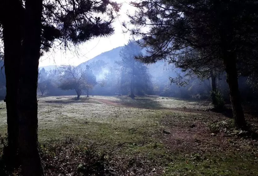 Hotelli Kirkahvesi Garden   Campsite