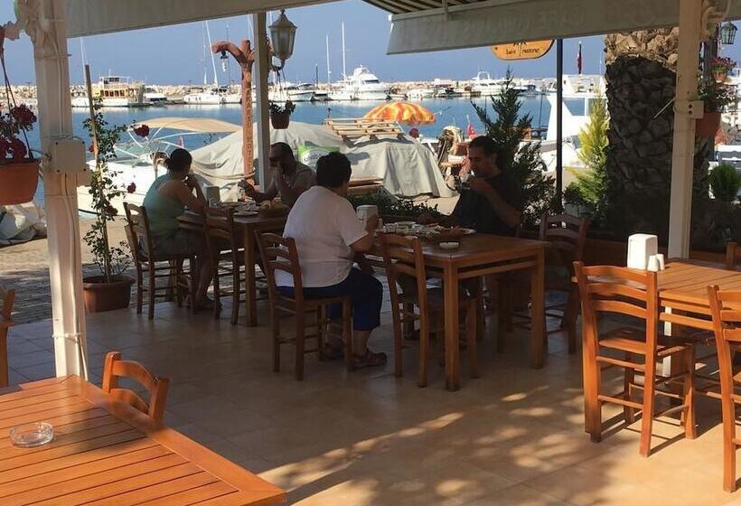 هتل Kucukkuyu Gumus