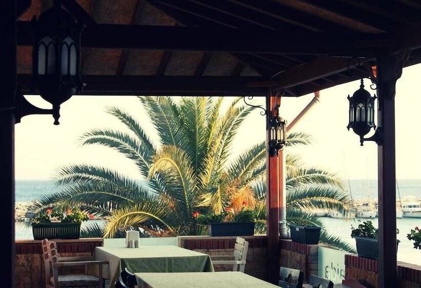 هتل Kucukkuyu Gumus