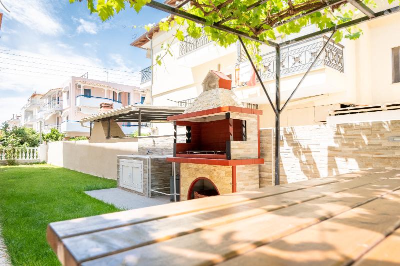 בית מלון כפרי Milonas House Apartments