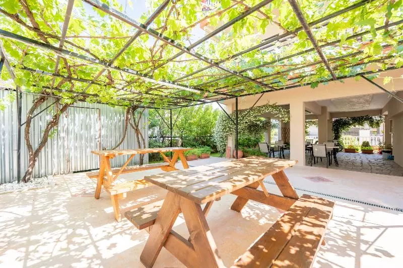 Hotelli Milonas House Apartments