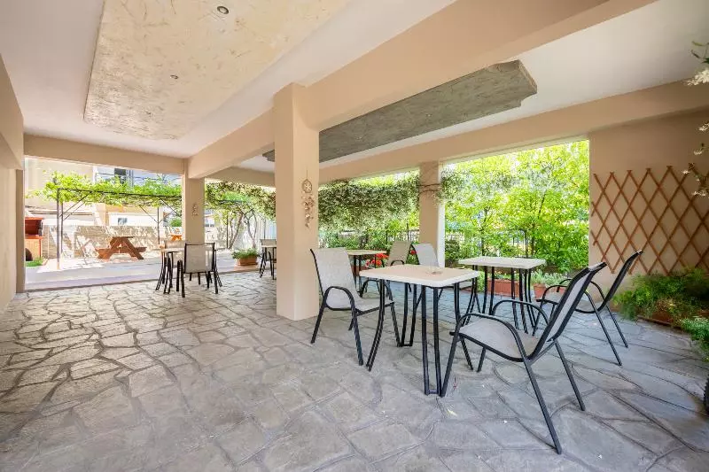 Hotelli Milonas House Apartments