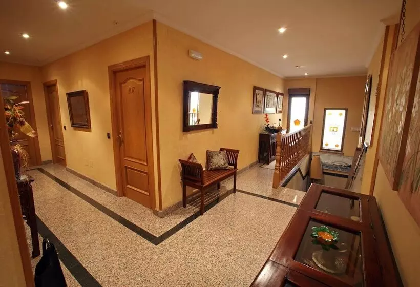 ホテル Restaurante El Pentágono
