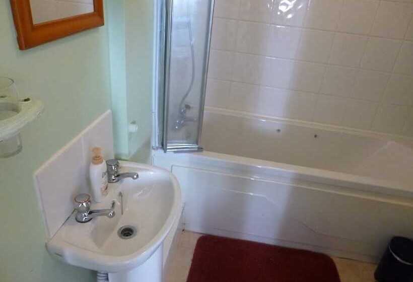 پانسیون Dooley's Townhouse