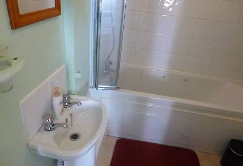 پانسیون Dooley's Townhouse