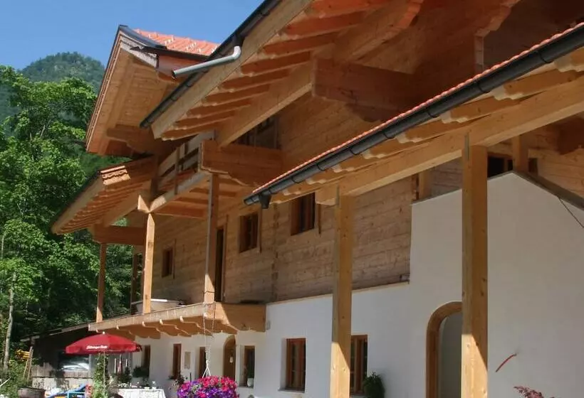 Majatalo Haus Anni Im Paradies