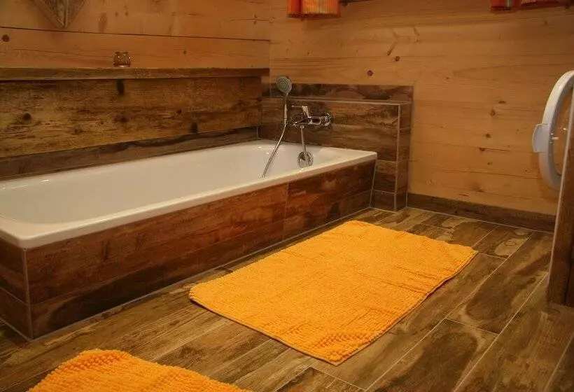 Majatalo Haus Anni Im Paradies