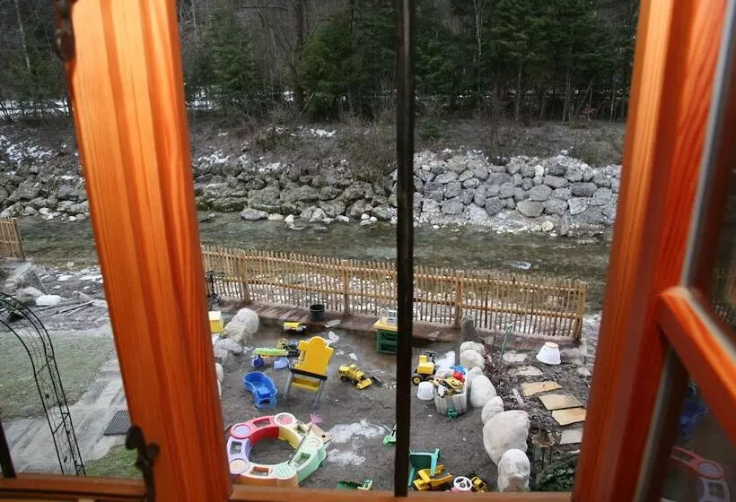 Majatalo Haus Anni Im Paradies