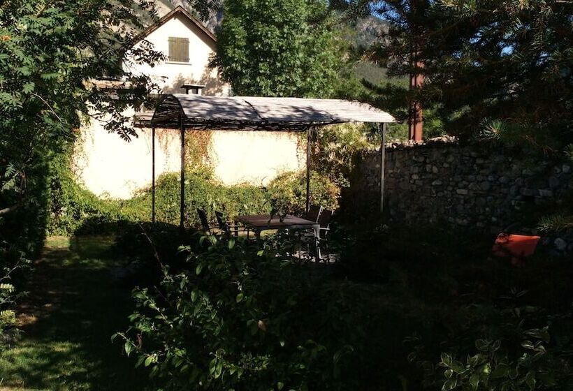 פנסיון La Mexicaine Les Gîtes