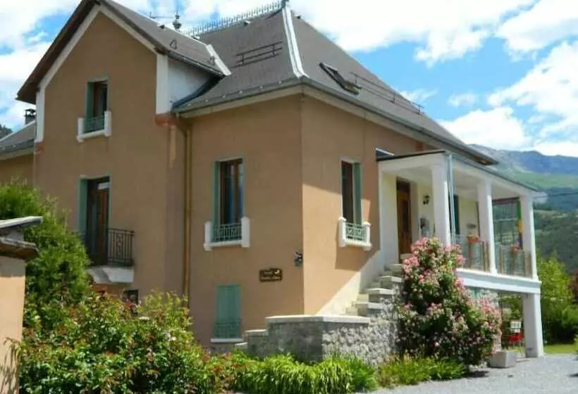 ペンション La Mexicaine Les Gîtes