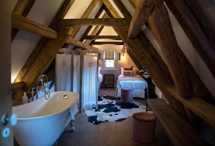 Majatalo Le B. Cottage