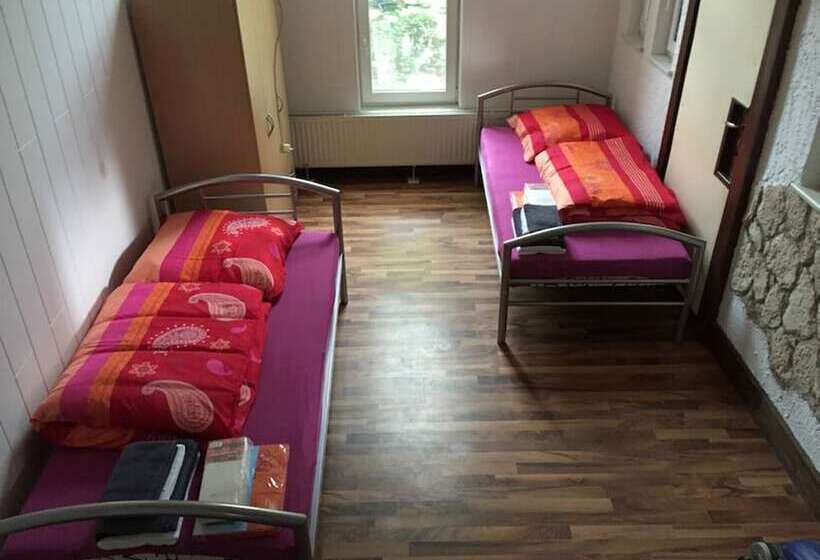 Пансион Monteurwohnung Weissenfels