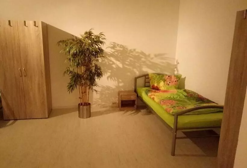 ペンション Monteurwohnung Weissenfels