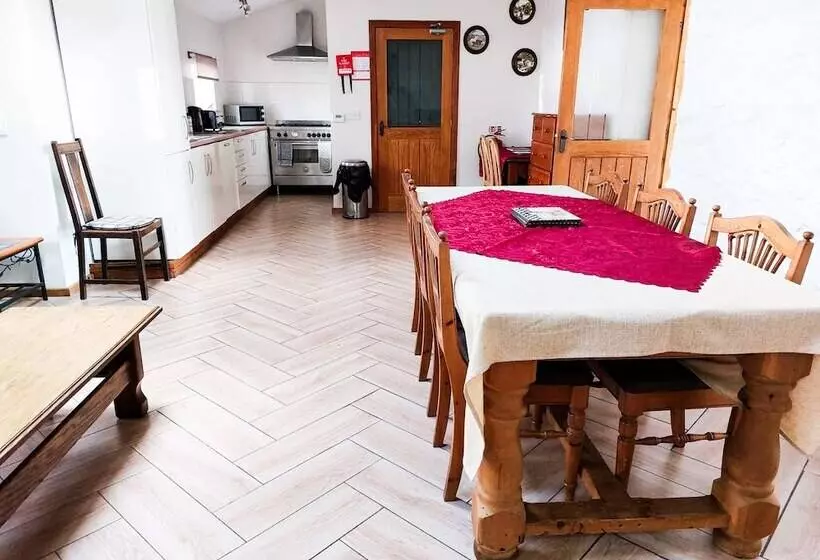 Tyncellar Farm Holiday Cottages