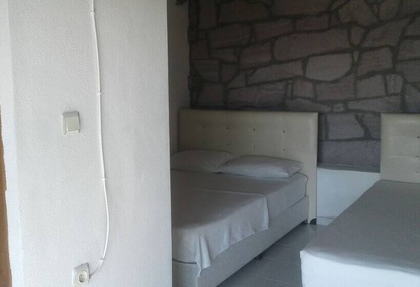 Assos Akropol Pansiyon