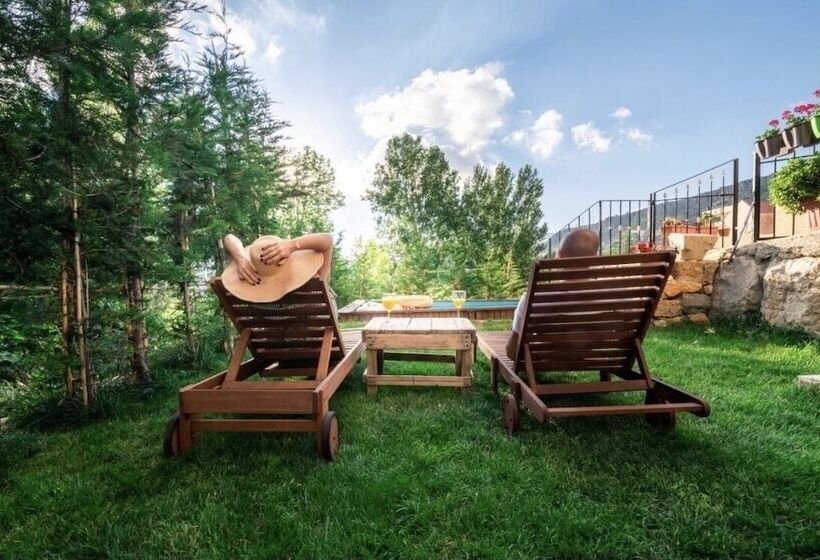 Austria Luxury Apartments, Faraya