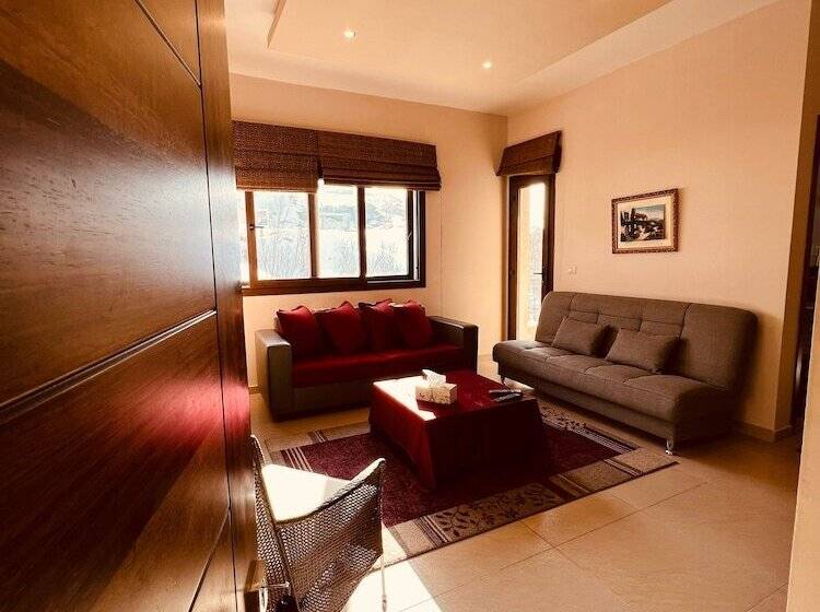 Austria Luxury Apartments, Faraya