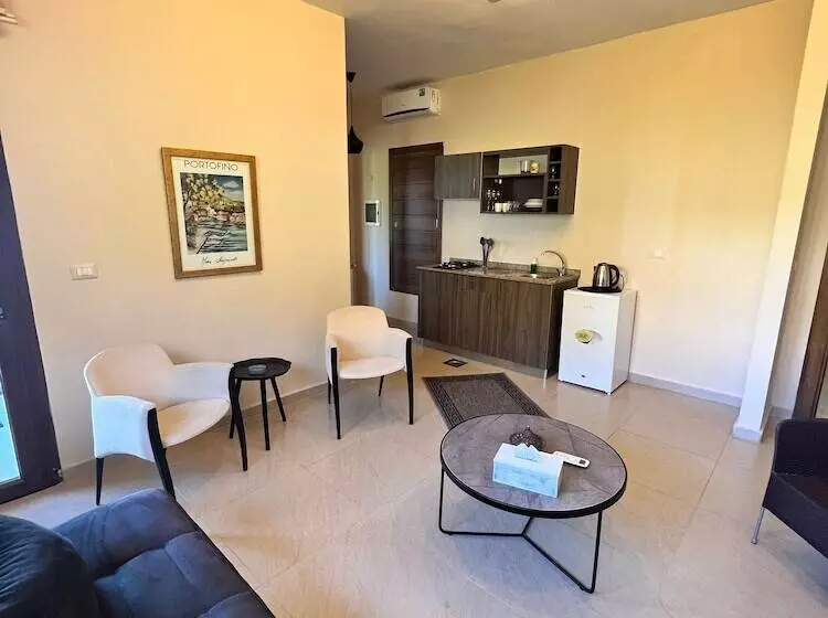 Austria Luxury Apartments, Faraya