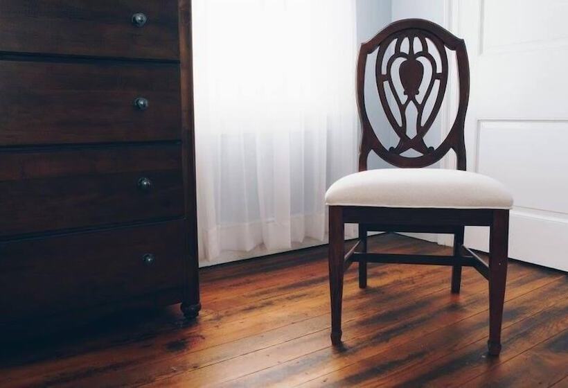 住宿加早餐  Holliday House Strasburg