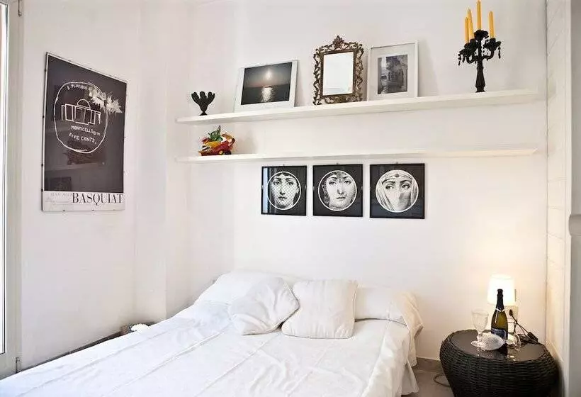 ベッドアンドブレックファースト Levante Rooms