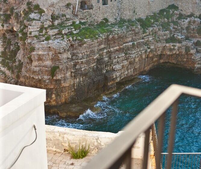 تختخواب و صبحانه Levante Rooms