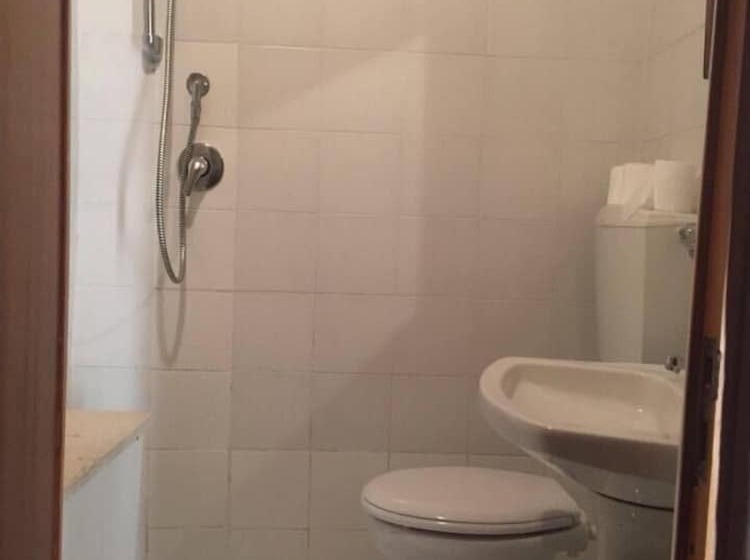 تختخواب و صبحانه Levante Rooms