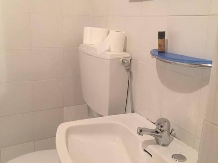 تختخواب و صبحانه Levante Rooms