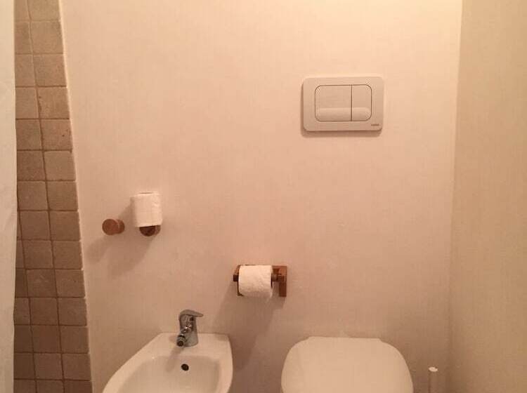 تختخواب و صبحانه Levante Rooms