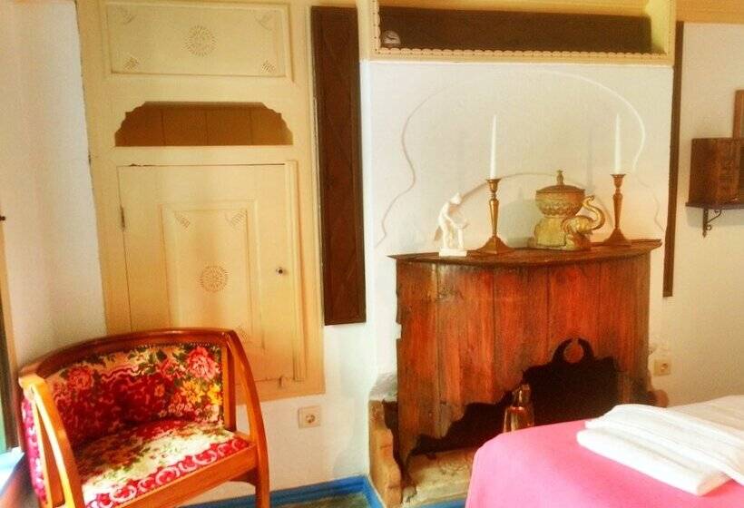 Cemil Ipekci Pension