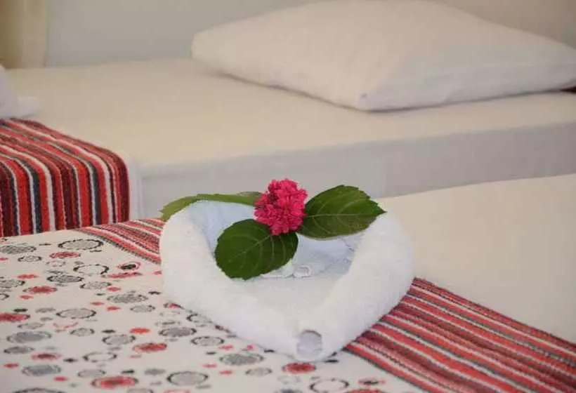Dilek Otel