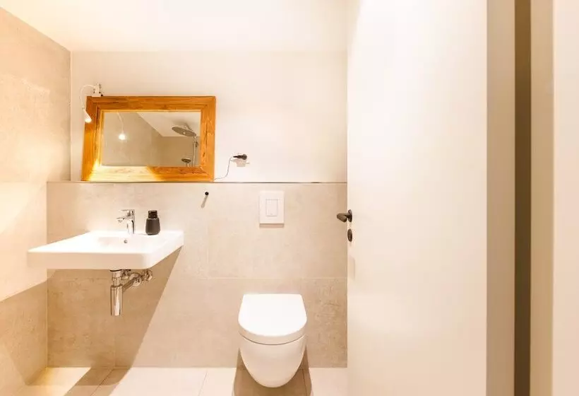 Drivethru Bed & Breakfast Hvide Sande