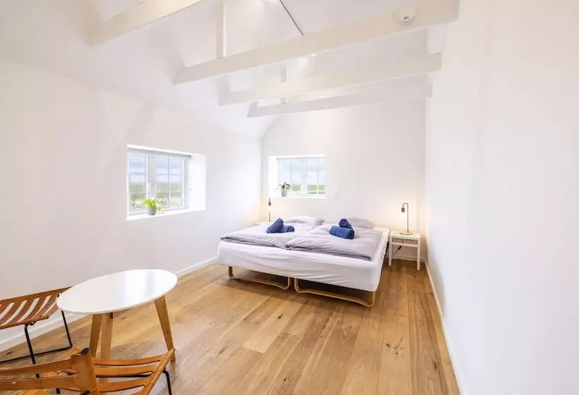 Drivethru Bed & Breakfast Hvide Sande