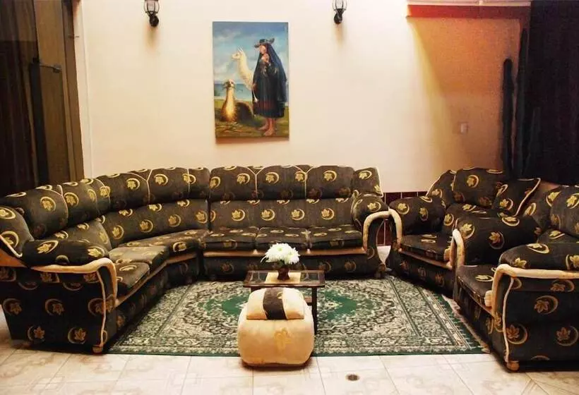 ホテル America Inn Puno