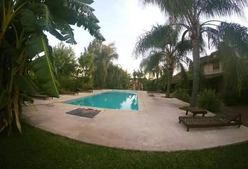 ホテル Cabañas Altos De Artalaz