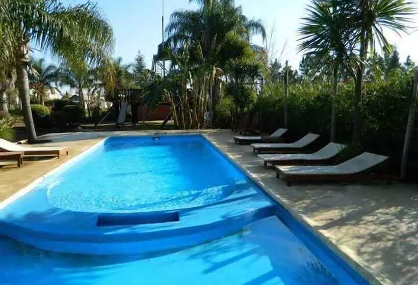 ホテル Cabañas Altos De Artalaz