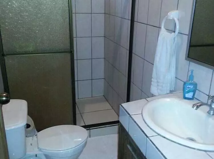 هتل Cabinas La Catarata