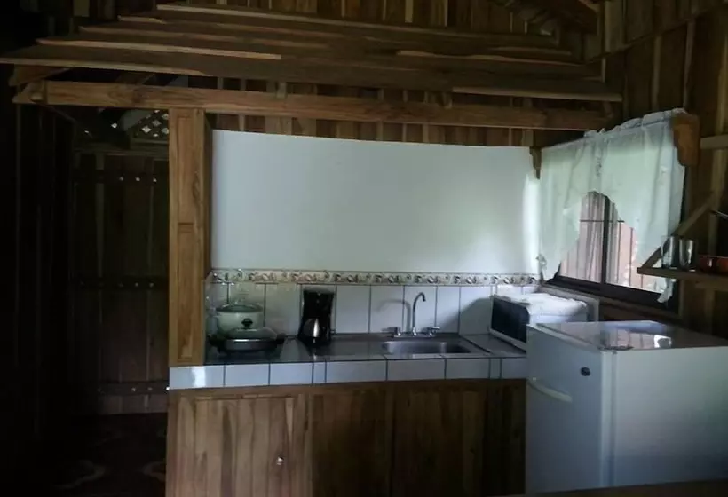 هتل Cabinas La Catarata