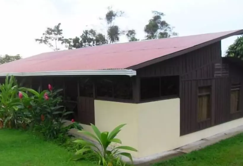 هتل Cabinas La Catarata