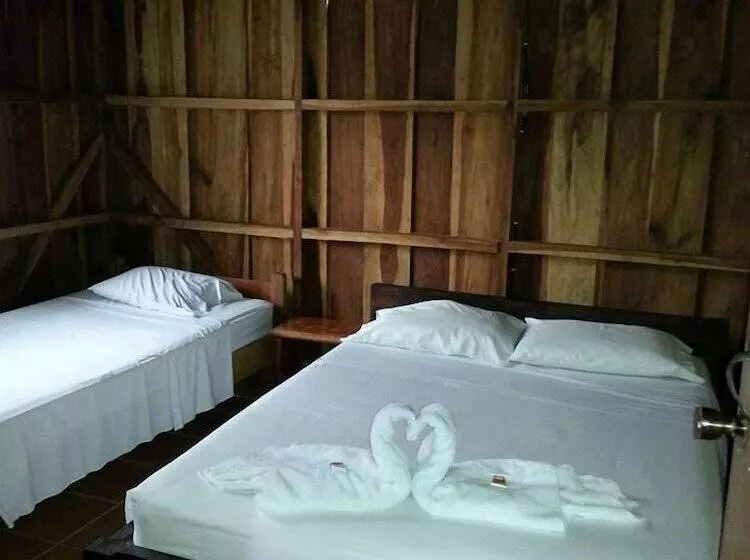 هتل Cabinas La Catarata