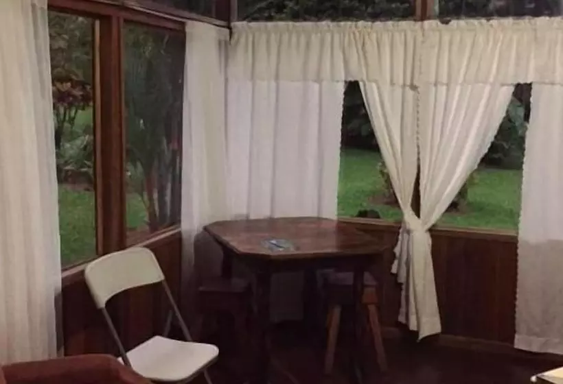 هتل Cabinas La Catarata